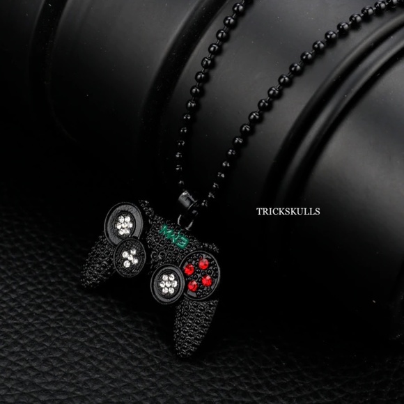 Iced Black Gaming Gamer Controller Gamepad Necklace XBOX PS2 PS3 PS4 PS5 - Picture 3 of 6